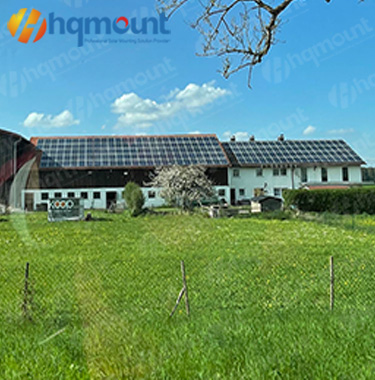 Proyecto de sistema de montaje solar de techo de tejas de 150KW
